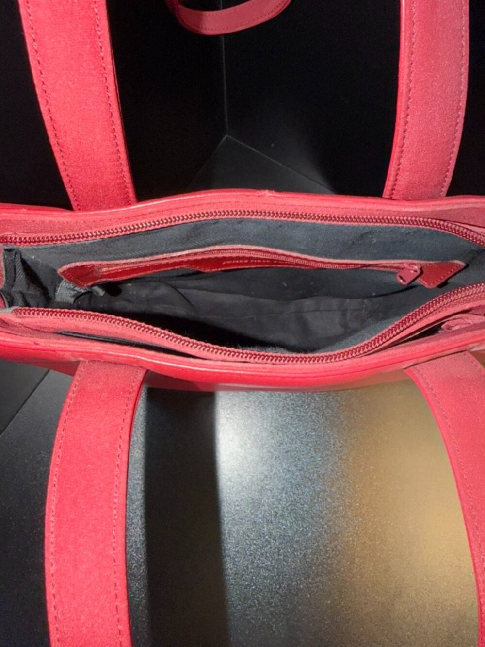 Jones New York Red Leather Zip Top Shoulder Tote Purse Classic Minimalist Bag - Picture 2 of 7